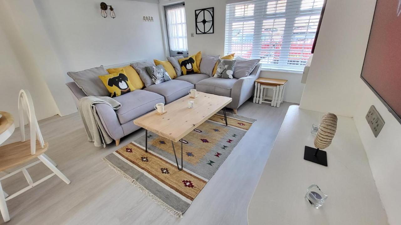 Bosun'S Cottage Luxury Stay In The Heart Of Town Weymouth Exterior photo